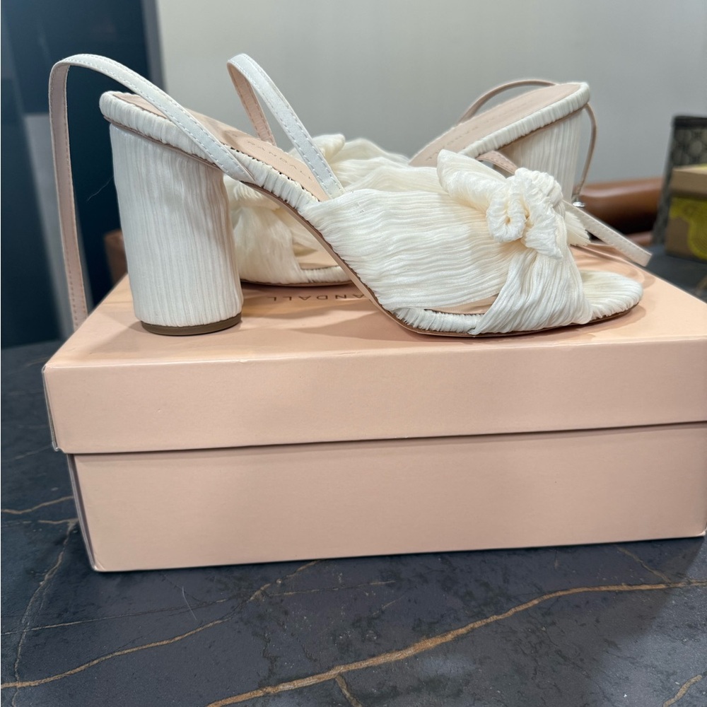 Loeffler Randall Camilla Pearl size 10 - Picture 12 of 16